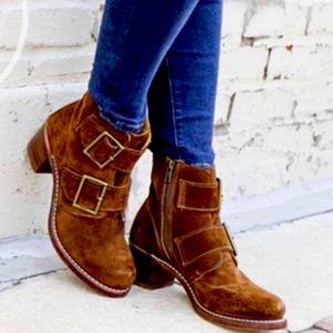 FRYE Sabrina brown suede double buckle boots